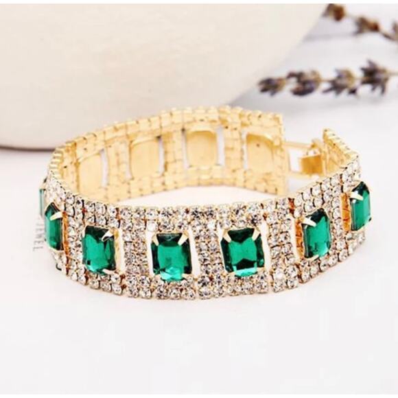 7” Bracelet Green Clear Rhinestone Gold Chunky NEW Jewelry S14 - Picture 1 of 4